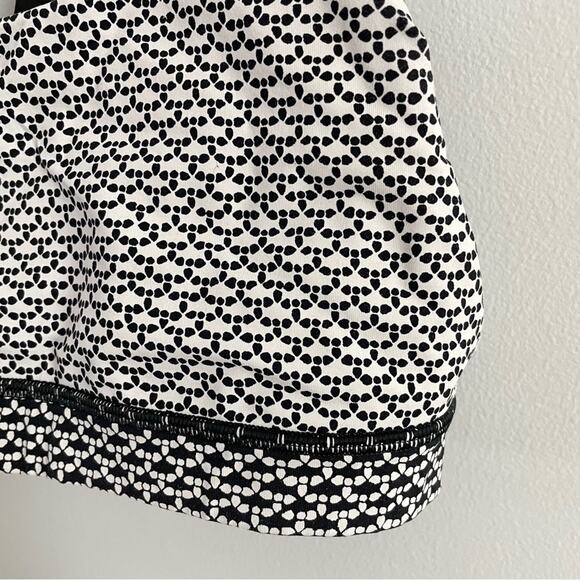 Lululemon | Women’s Time To Sweat Bra Sports Athletic Work-Out Black & White 6 - Picture 8 of 9